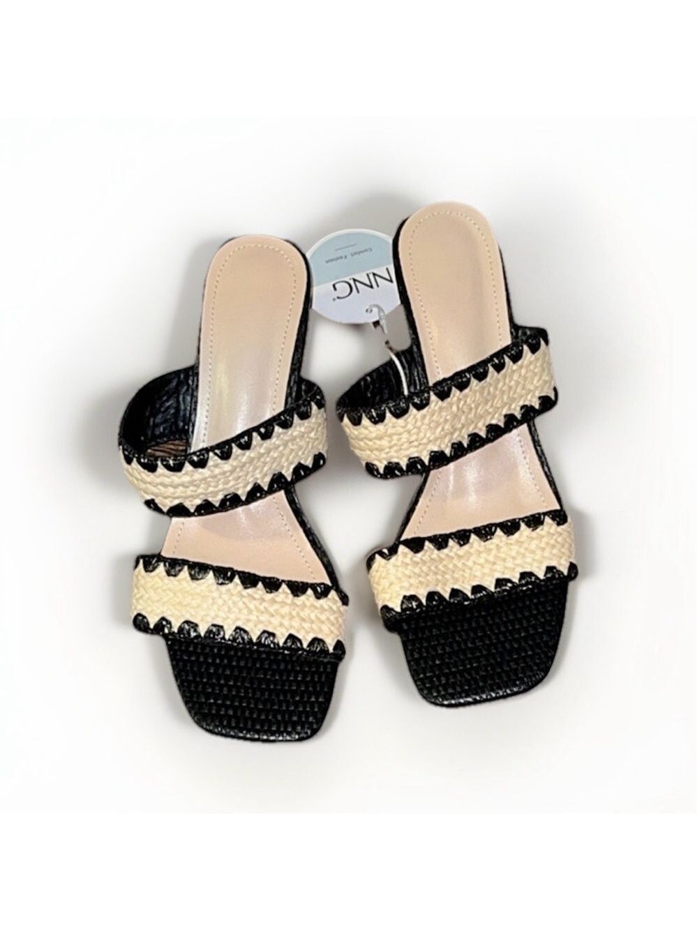 NWT Black and Cream Women's Sandals